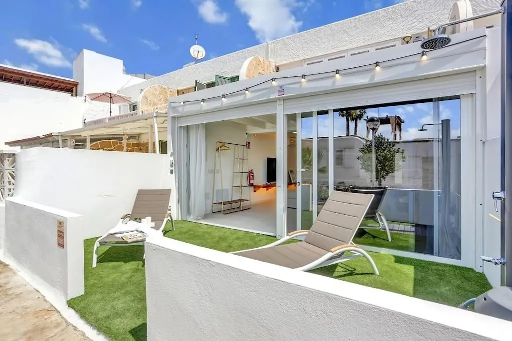 New - Amazing Apartment By The Beach Коральео