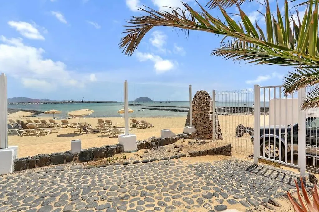 New - Amazing Apartment By The Beach Коральео